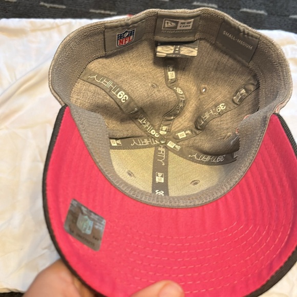 Breast Cancer Philadelphia Eagles Hat - Picture 3 of 3